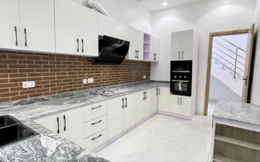 SUPERBLY FINISHED DECENTLY SPACED 4 BEDROOM SEMI-DETACHED LUXURY DUPLEX