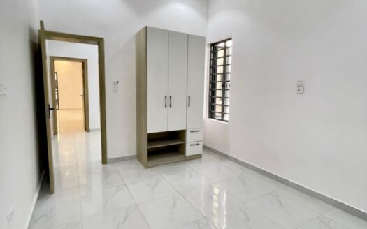 SUPERBLY FINISHED DECENTLY SPACED 4 BEDROOM SEMI-DETACHED LUXURY DUPLEX